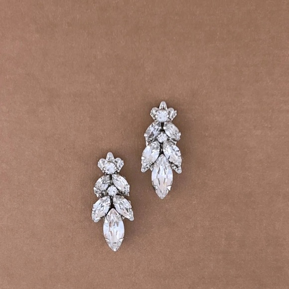 Bridal Earring Set *New in Box* - Picture 4 of 6